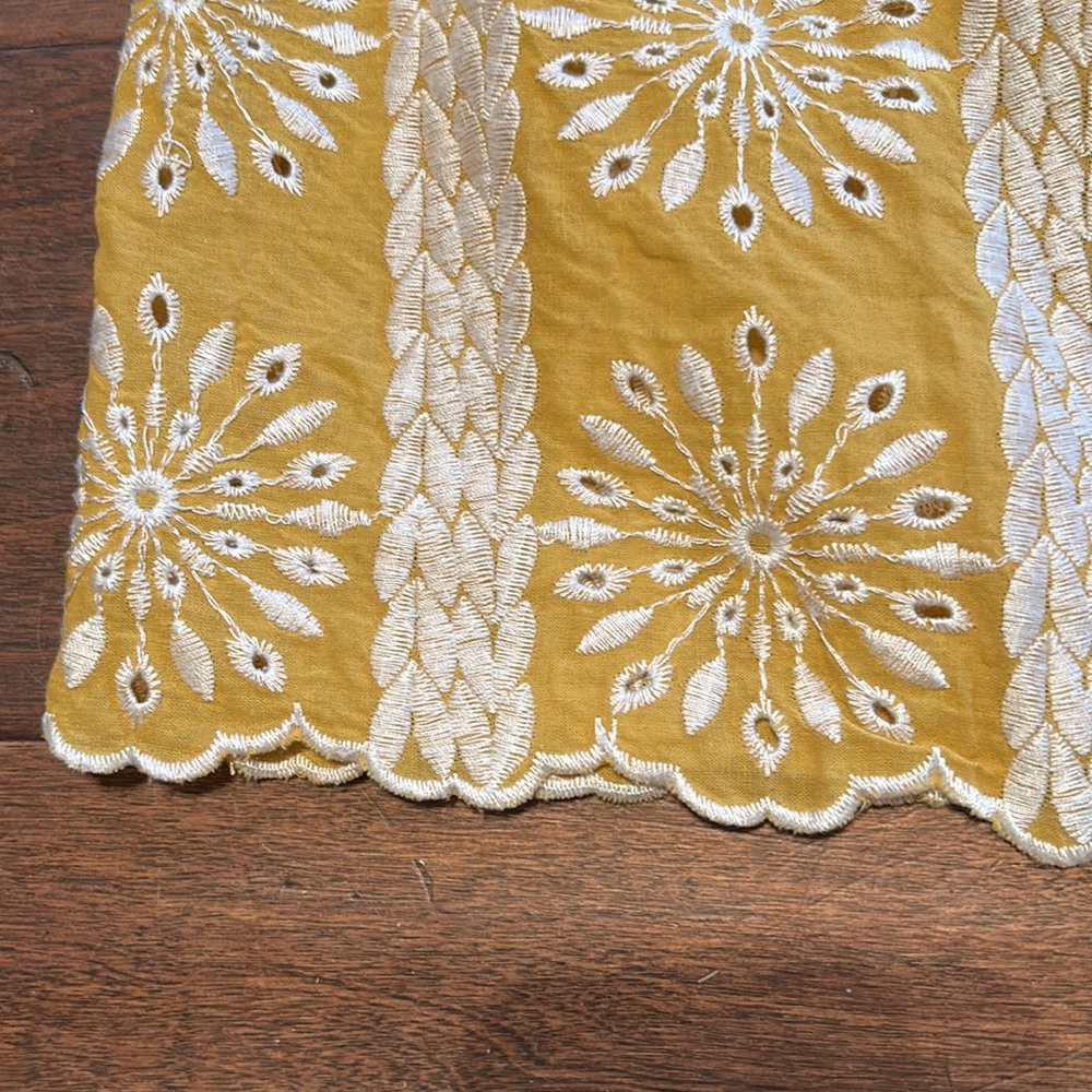 Yellow blouse - Picture 2 of 5